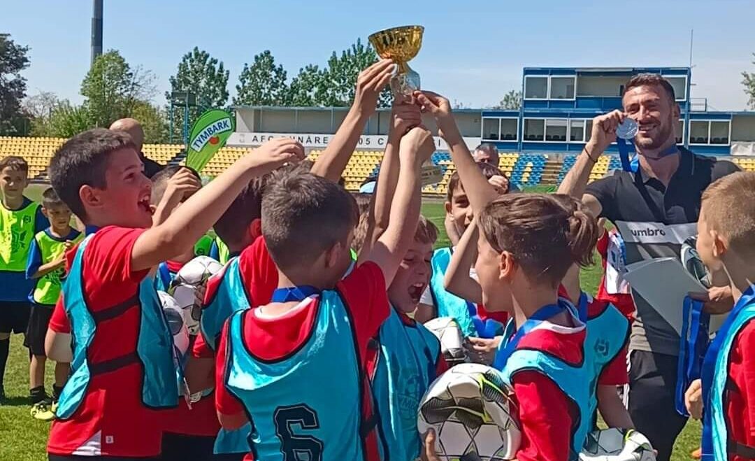 LOCUL AL II LEA -ZONA FOTBAL-U8